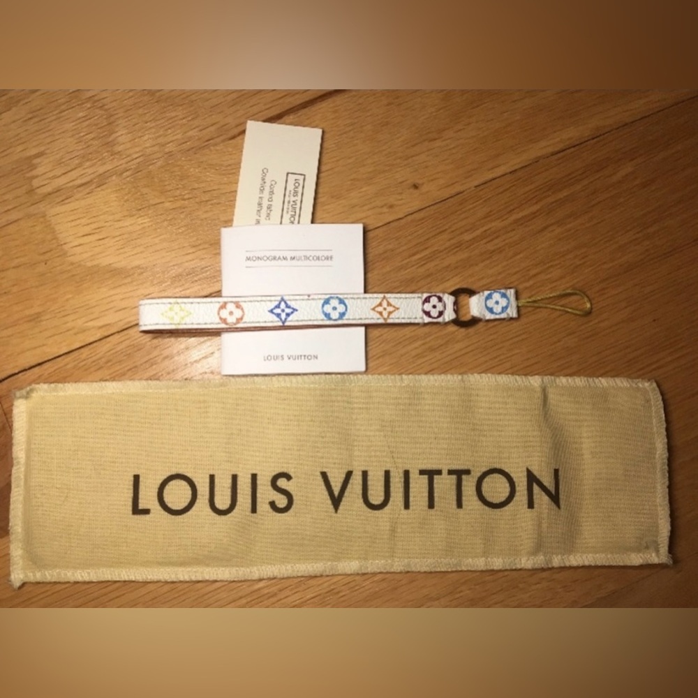 LOUIS  VUITTON TAKASHI MURAKAMI MULTICOLOR  RARE CELLPHONE STRAP💖
